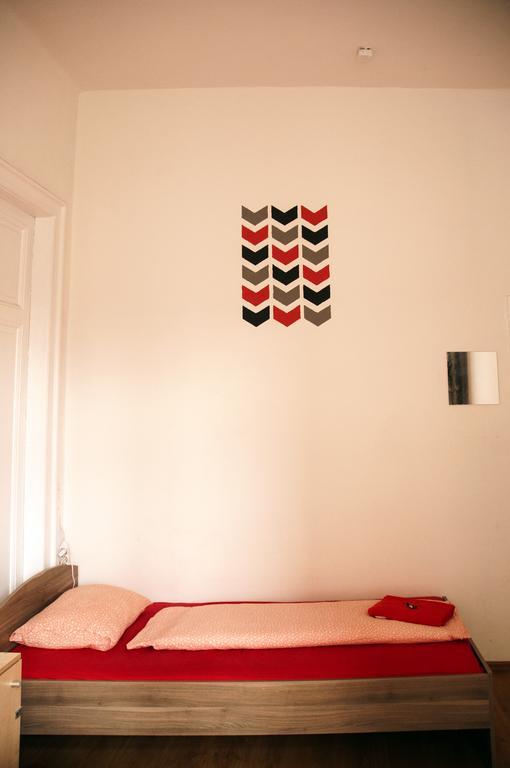 2Night Hostel Budapest Eksteriør billede