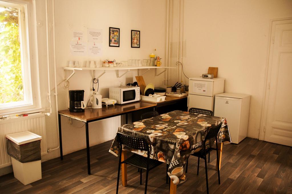 2Night Hostel Budapest Eksteriør billede